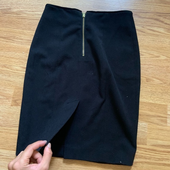 H&M tight black pencil skirt - Picture 2 of 5
